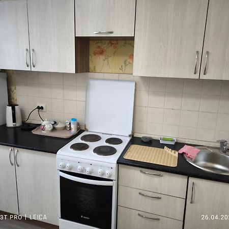 Уютная Квартира Комфорт Класса74 Astana Ngoại thất bức ảnh