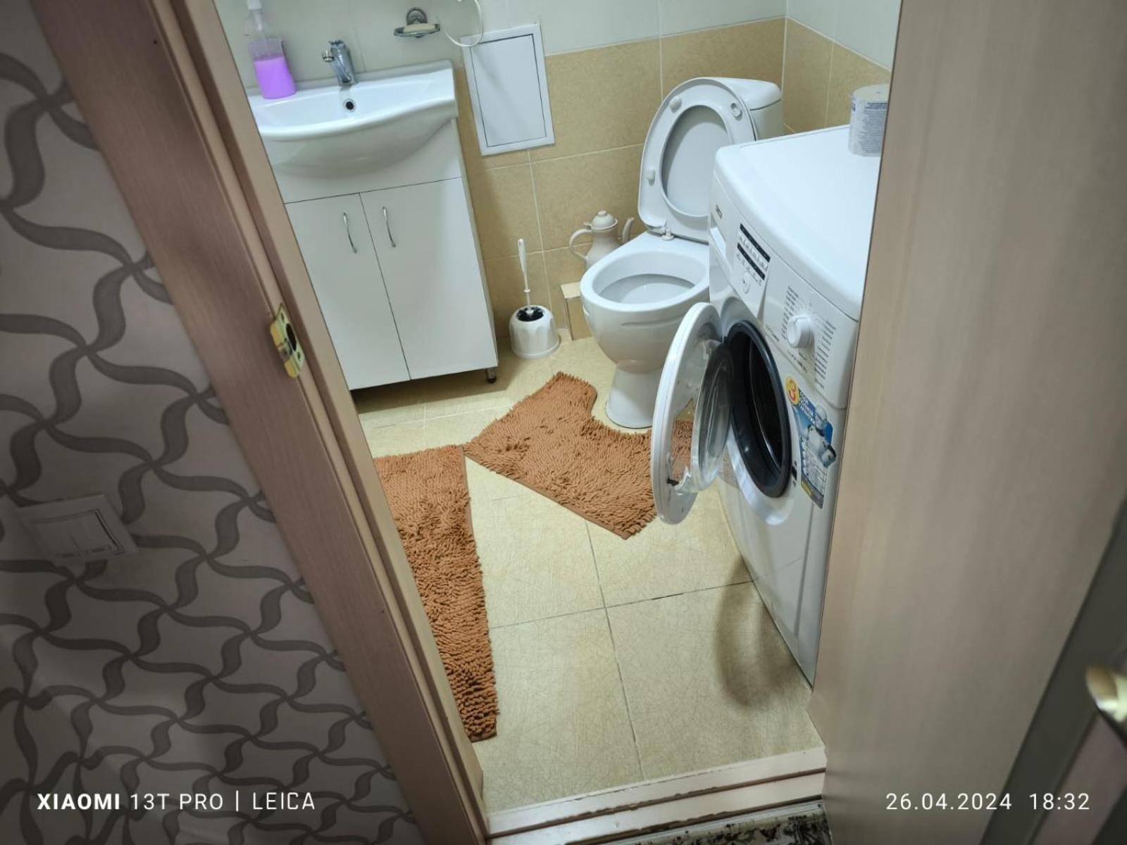 Уютная Квартира Комфорт Класса74 Astana Ngoại thất bức ảnh
