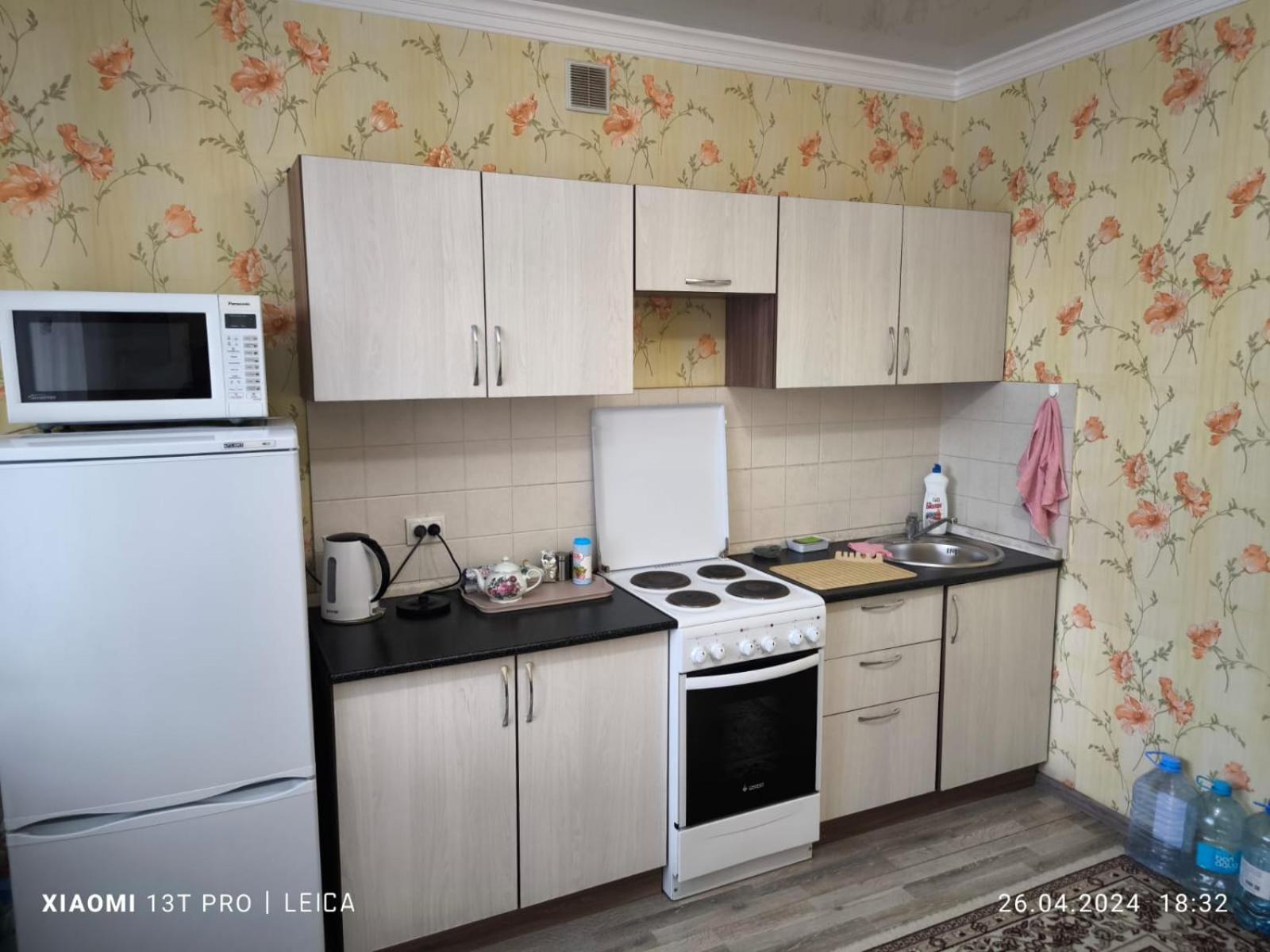 Уютная Квартира Комфорт Класса74 Astana Ngoại thất bức ảnh